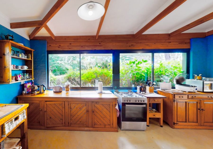 To Let 5 Bedroom Property for Rent in Rheenendal Western Cape